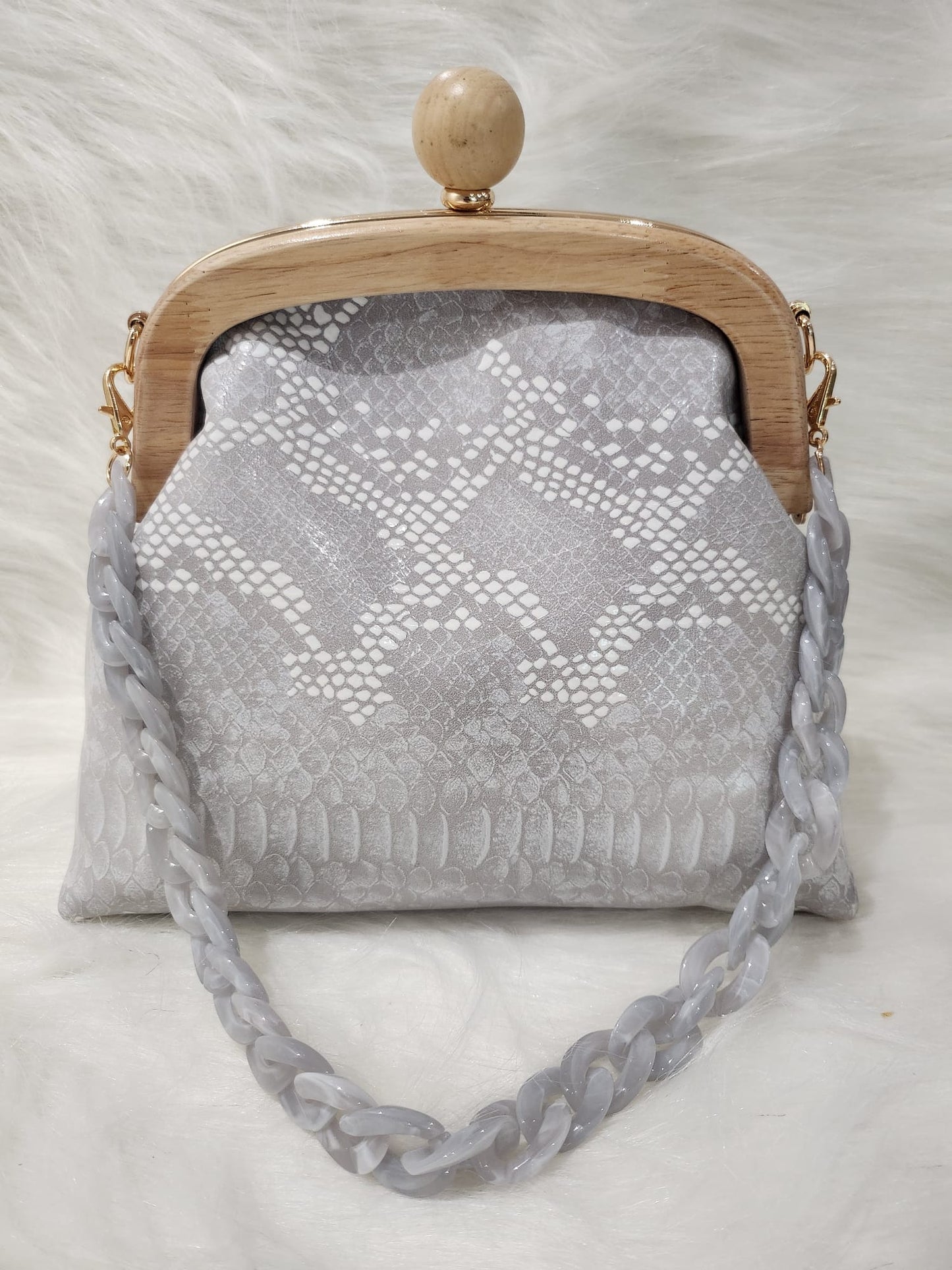 1SC_MJJ002; SHOULDERCARRY GREY/WHITE BAG