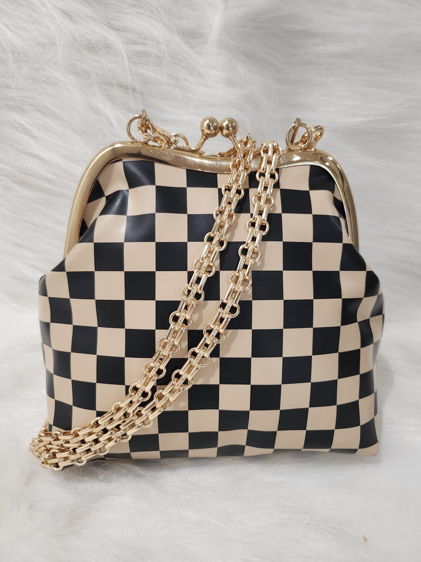 1CB_SB001; CROSSBODY BLACK/WHITE CHECKERED BAG