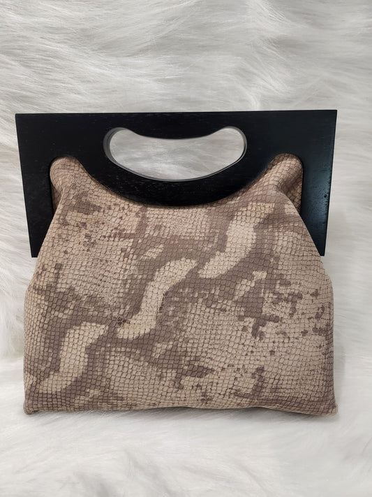 1SC_BW002; SHOULDERCARRY BROWN BAG