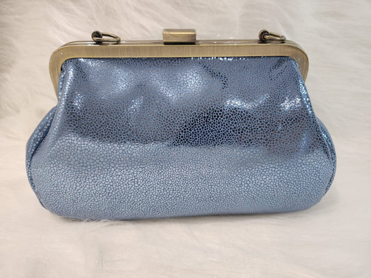 1SC_BF001; SHOULDERCARRY METALLIC BLUE BAG