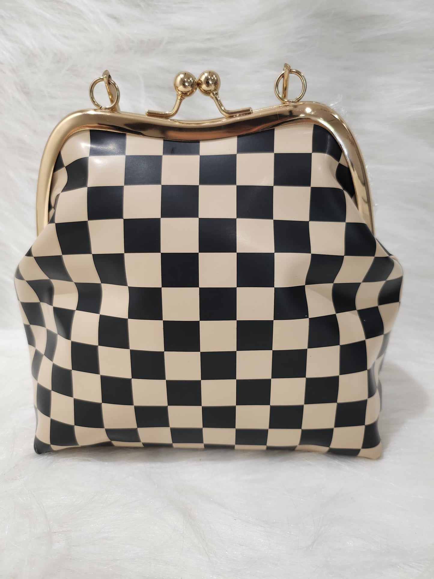 1CB_SB001; CROSSBODY BLACK/WHITE CHECKERED BAG