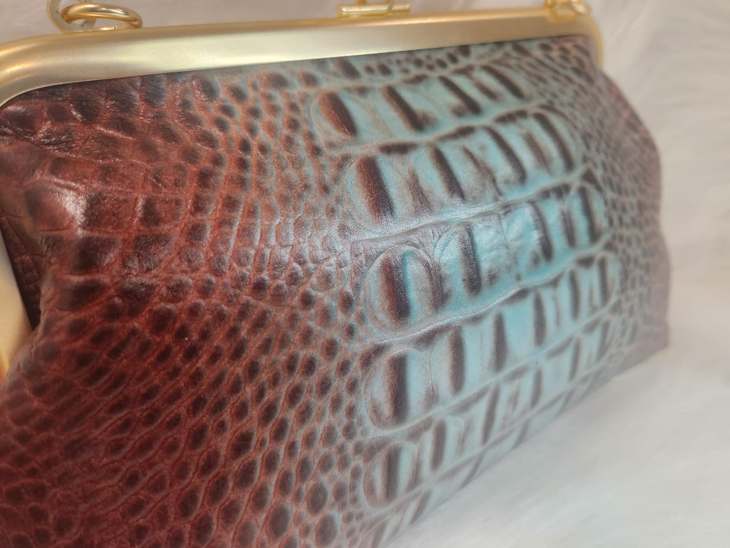 1CB_SF004; CROSSBODY BROWN/GREEN BAG